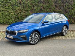 Blau Neu 2025 Skoda Scala Kleinwagen | 27.480 € (Fairer Preis)