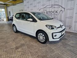 Weiß Gebraucht 2021 VW up! Kleinwagen | 12.450 € (Etwas zu teuer)