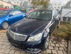Blau Gebraucht 2011 Mercedes C300 Limousine | 9.500 €