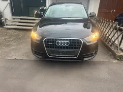 Schwarz Gebraucht 2012 Audi Q3 SUV | 10.600 € (Teuer)