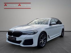 Weiß Gebraucht 2022 BMW 520 Shadowline Kombi | 31.770 € (Fairer Preis)