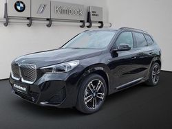 Saphirschwarz metallic Neu 2025 BMW iX1 M Sport SUV | 46.280 € (Superpreis)