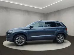 Quarzgrau metallic Gebraucht 2021 Skoda Karoq Clever SUV | 19.750 € (Superpreis)