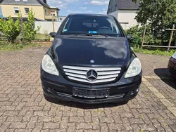 Schwarz Gebraucht 2006 Mercedes B150 Van / Kleinbus | 2.200 € (Superpreis)