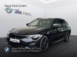 Saphirschwarz metallic Gebraucht 2021 BMW 330 M Sport Kombi | 33.740 € (Superpreis)