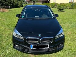 Schwarz Gebraucht 2017 BMW 216 Active Tourer Advantage Van / Kleinbus | 9.300 € (Guter Preis)