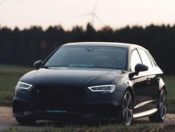 Blau Gebraucht 2019 Audi RS3 Performance Limousine | 44.899 € (Etwas zu teuer)