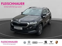 Schwarzmagic perleffekt Neu 2025 Skoda Karoq Tour SUV | 39.250 € (Etwas zu teuer)