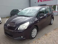 Violet Gebraucht 2010 Toyota Verso Life Van / Kleinbus | 4.289 € (Guter Preis)