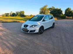Weiß Gebraucht 2014 Seat Altea XL Van / Kleinbus | 5.400 € (Guter Preis)