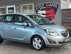 Silber Gebraucht 2012 Opel Meriva Innovation Van / Kleinbus | 5.690 € (Guter Preis)