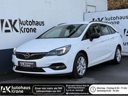 Schneeweiss/summitwhite/arctic Gebraucht 2021 Opel Astra Edition Kombi | 13.870 € (Fairer Preis)