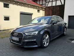 Grau Gebraucht 2018 Audi A3 Sportback Sport Limousine | 16.700 € (Fairer Preis)