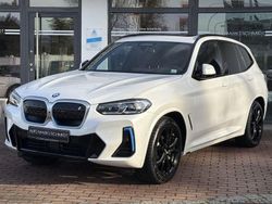 Weiß mineralweiss metallic (metallic) Gebraucht 2023 BMW iX3 Impressive SUV | 42.950 € (Guter Preis)