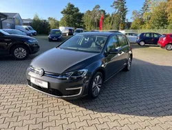 Grau Gebraucht 2020 VW e-Golf Kleinwagen | 16.900 € (Fairer Preis)