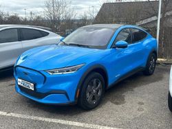 Grabber blue metallic Gebraucht 2023 Ford Mustang Mach-E Basis SUV | 39.850 € (Fairer Preis)