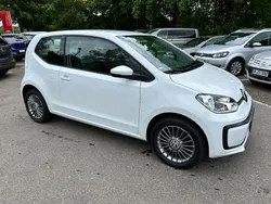 Weiß Gebraucht 2021 VW up! Kleinwagen | 10.988 € (Fairer Preis)