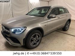 Mojavesilber Gebraucht 2021 Mercedes GLC300e AMG SUV | 35.700 € (Fairer Preis)