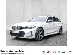 Weiß Gebraucht 2022 BMW 320 M Sport Kombi | 29.590 € (Fairer Preis)
