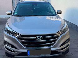 Weiß Gebraucht 2017 Hyundai Tucson Premium SUV | 18.300 € (Fairer Preis)