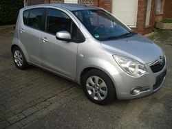 Grau Gebraucht 2009 Opel Agila Kleinwagen | 3.200 € (Etwas zu teuer)