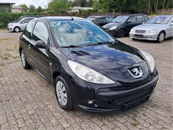 Schwarz Gebraucht 2010 Peugeot 206+ Kleinwagen | 2.199 €