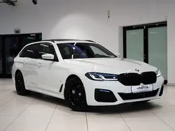 Weiß Gebraucht 2022 BMW 530 M Sport Limousine | 36.449 € (Fairer Preis)