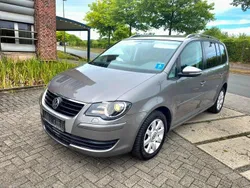Grau Gebraucht 2010 VW Touran Freestyle Van / Kleinbus | 4.350 € (Teuer)