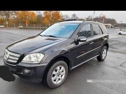 Schwarz Gebraucht 2005 Mercedes ML350 SUV | 6.899 € (Fairer Preis)