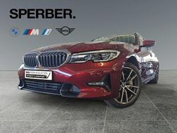 Rot Gebraucht 2022 BMW 330 Performance Limousine | 29.980 € (Guter Preis)