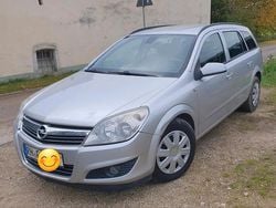 Silber Gebraucht 2008 Opel Astra Kombi | 2.800 € (Fairer Preis)