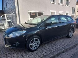 Schwarz Gebraucht 2012 Ford Focus Trend Kombi | 3.490 € (Guter Preis)