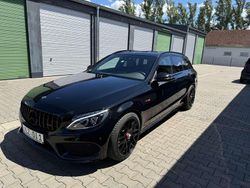 Schwarz Gebraucht 2017 Mercedes C43 AMG AMG Kombi | 32.600 € (Fairer Preis)