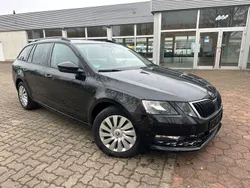Blau Gebraucht 2017 Skoda Octavia Kombi | 7.500 € (Fairer Preis)