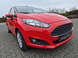 Rot Gebraucht 2014 Ford Fiesta Kleinwagen | 4.999 € (Fairer Preis)