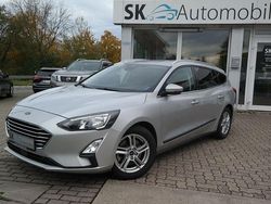 Silber Gebraucht 2019 Ford Focus Cool & Connect Limousine | 13.950 € (Fairer Preis)