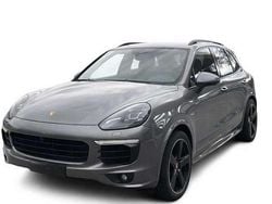 Grau Gebraucht 2016 Porsche Cayenne S Sport SUV | 46.900 €