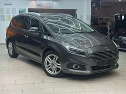 Magneticgrau (metallic) Gebraucht 2017 Ford S-MAX Titanium Van / Kleinbus | 18.200 € (Fairer Preis)