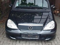 Schwarz Gebraucht 2003 Mercedes A140 Kleinwagen | 1.000 €