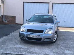 Silber Gebraucht 2005 Opel Signum Kombi | 1.899 €