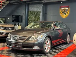 Grau Gebraucht 2008 Lexus LS460 Limousine | 15.750 €