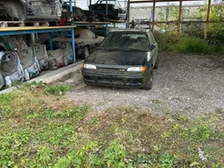 Schwarz Gebraucht 1991 Mazda 323 | 6.799 €