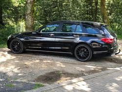 Schwarz Gebraucht 2015 Mercedes 200 Kombi | 15.600 €