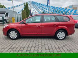 Rot Gebraucht 2009 Ford Focus Kombi | 7.890 €
