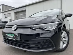 Schwarz Gebraucht 2020 VW Golf VIII Life Limousine | 18.860 € (Guter Preis)