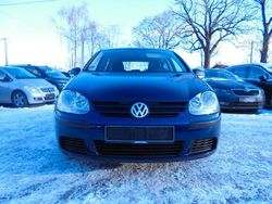 Blau Gebraucht 2006 VW Golf Trendline Limousine | 2.440 € (Guter Preis)