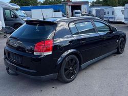 Schwarz Gebraucht 2003 Opel Signum Sport Kombi | 1.800 € (Fairer Preis)