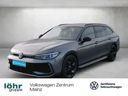Grau Gebraucht 2024 VW Passat R-line Kombi | 38.440 € (Guter Preis)