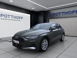 Grün Gebraucht 2024 Audi A3 Sportback Advanced Limousine | 33.750 € (Fairer Preis)