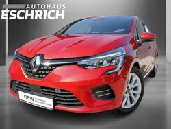 Rot Gebraucht 2020 Renault Clio V Intens Limousine | 12.340 € (Fairer Preis)